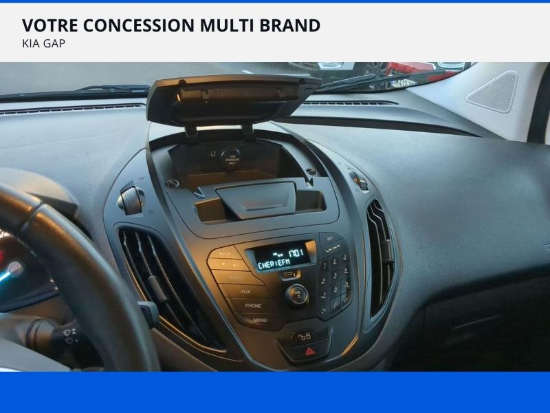 FORD Tourneo Courier d’occasion à vendre à GAP chez CARAUTO SERVICES (Photo 14)