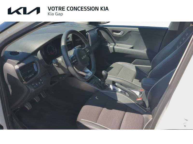 KIA Stonic d’occasion à vendre à GAP chez CARAUTO SERVICES (Photo 8)