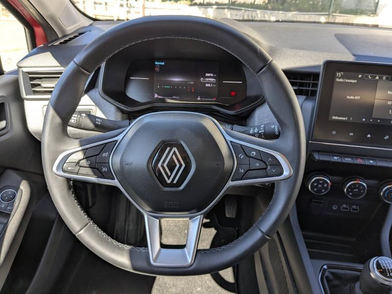 RENAULT Clio d’occasion à vendre à GAP chez CARAUTO SERVICES (Photo 16)